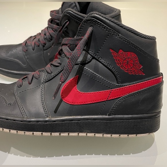 Nike 2017 AIR JORDAN 1 Retro Mid Anthracite - Picture 10 of 16